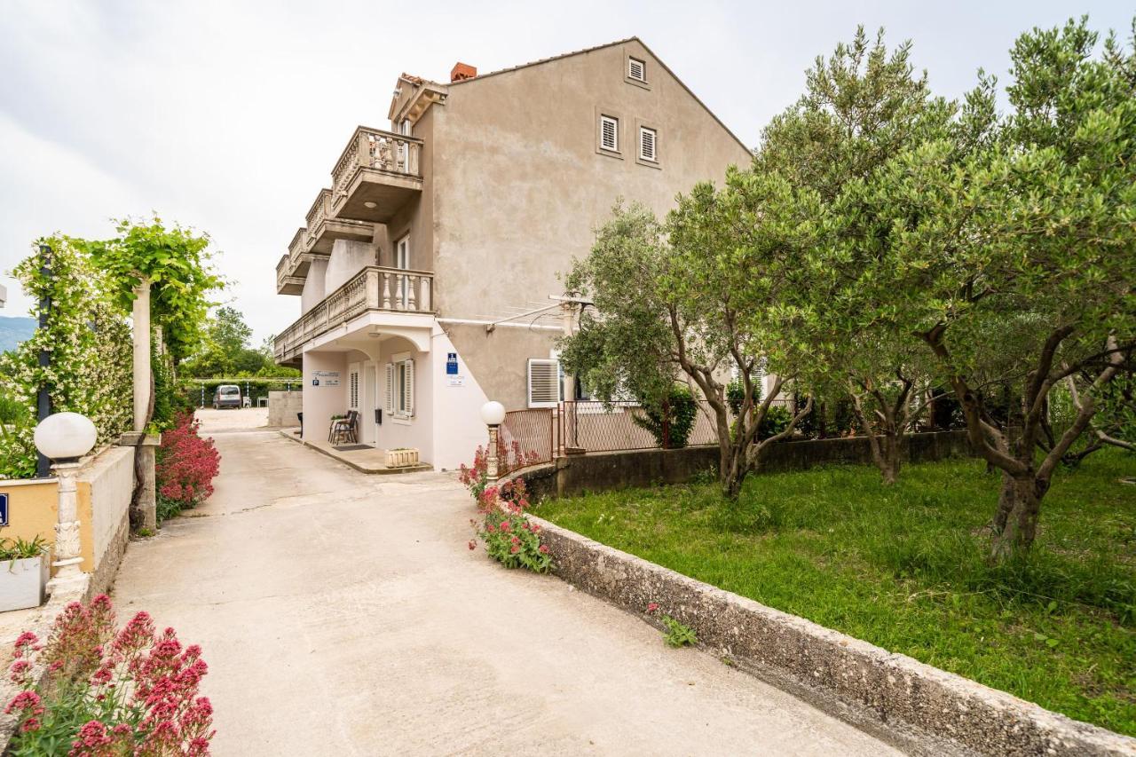 Francesca Guesthouse 米利尼 外观 照片