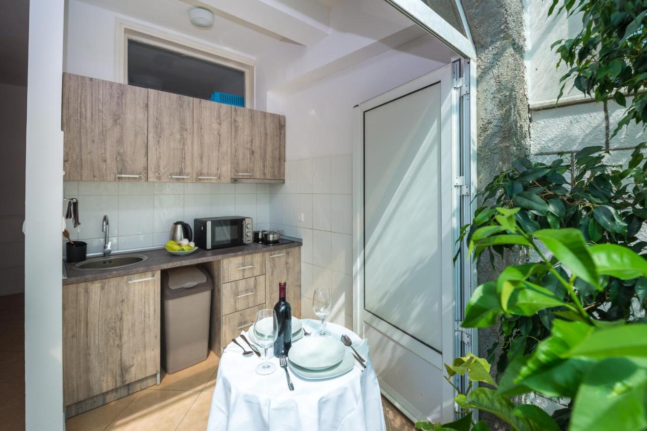 Francesca Guesthouse 米利尼 外观 照片